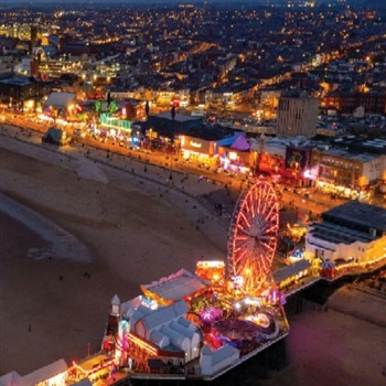 a photo of the ferris wheel at blackpool 