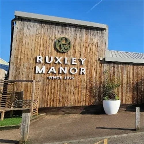 A photo outside Ruxley Garden Centre 